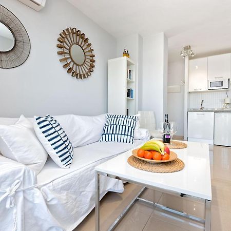 Susana Beach Apartment In Malaga By Solaga Holiday Homes Exteriér fotografie