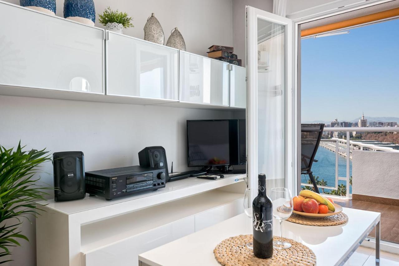 Susana Beach Apartment In Malaga By Solaga Holiday Homes Exteriér fotografie