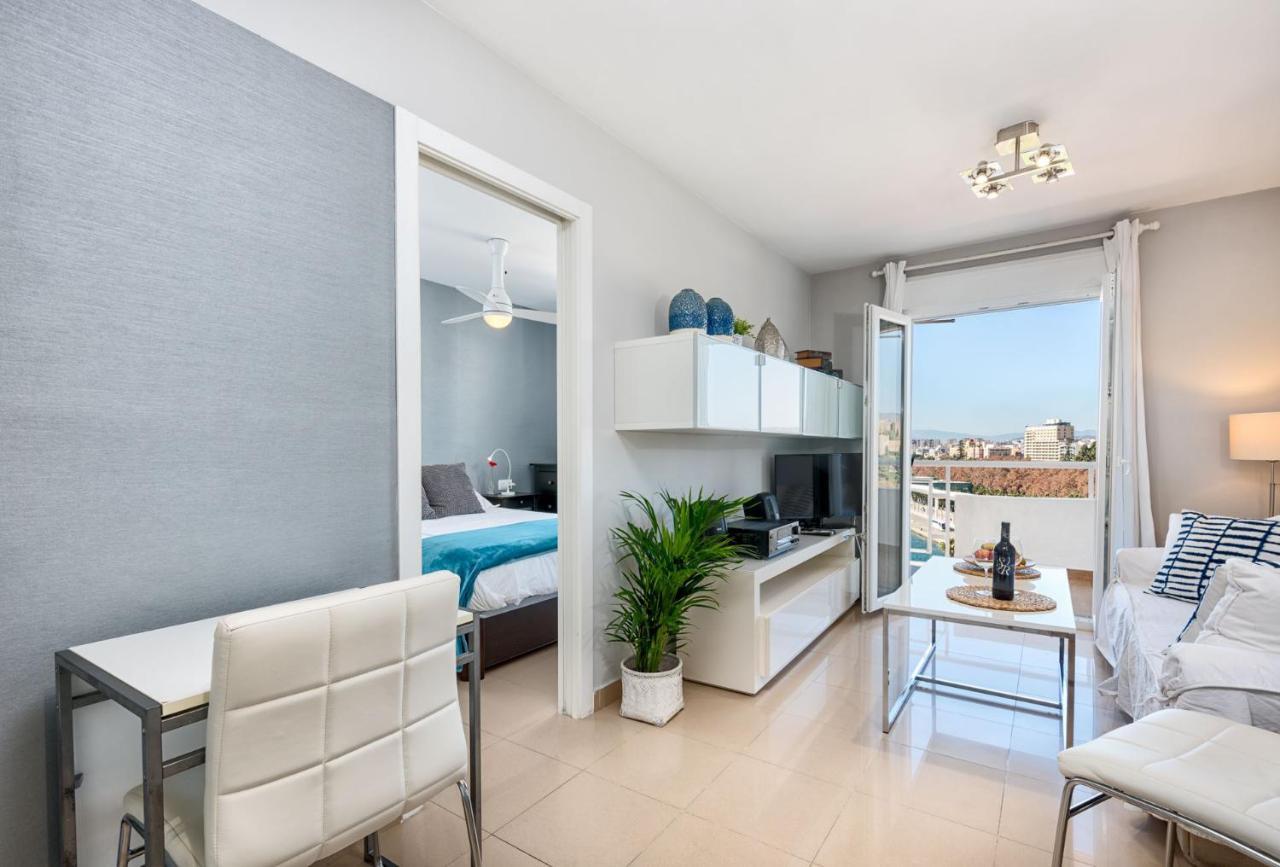 Susana Beach Apartment In Malaga By Solaga Holiday Homes Exteriér fotografie