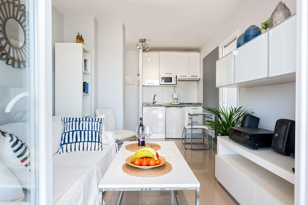 Susana Beach Apartment In Malaga By Solaga Holiday Homes Exteriér fotografie